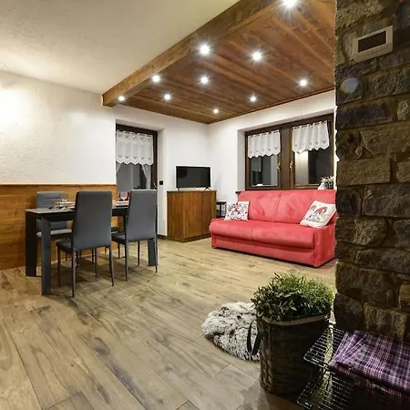 Le Jardin Des Montagnes Apartment *